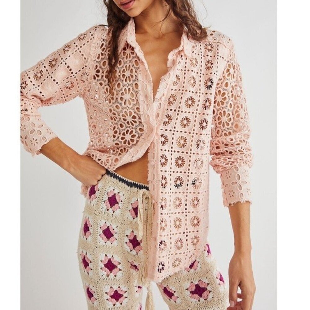 Free People One Yesenia Pink Floral Eyelet Button Up Shirt Shacket Boho Size XS